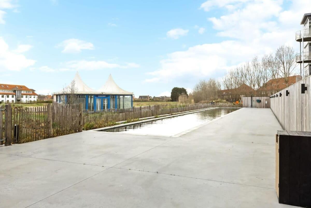 Huswell - Apartment With Natural Swimming Pool Middelkerke Exterior photo
